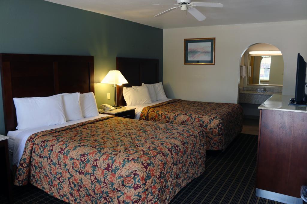קארסלבד Great Western Inn & Suites מראה חיצוני תמונה